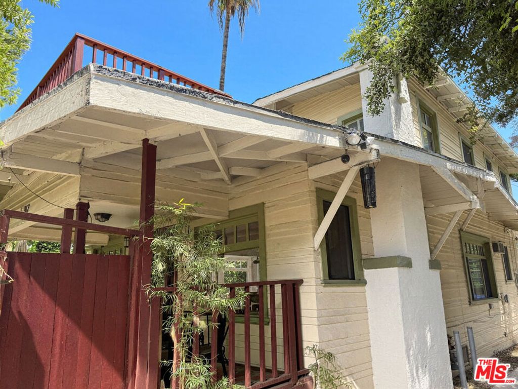 5742 La Mirada Avenue, Los Angeles, CA 90038 — photo 2