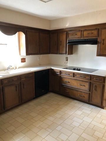 5622 Green Springs Drive, Houston, TX 77066