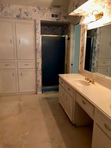 5622 Green Springs Drive, Houston, TX 77066