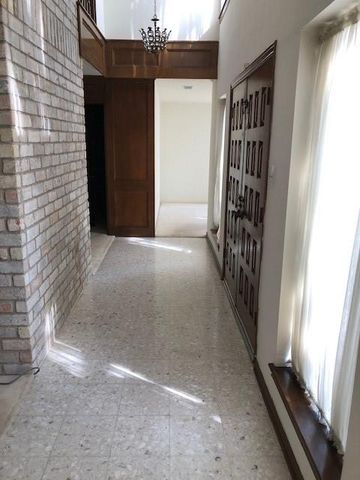 5622 Green Springs Drive, Houston, TX 77066