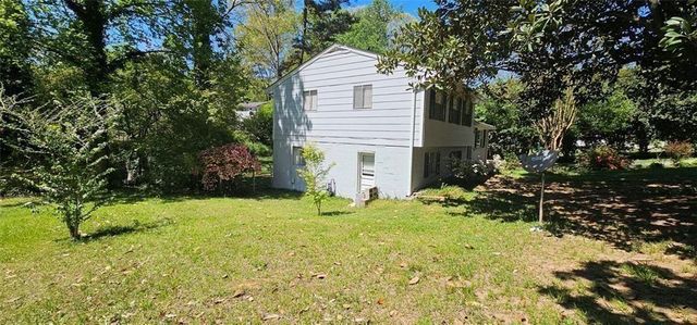 1096 Deleon Court, Clarkston, GA 30021