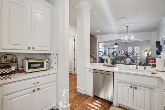 612 Rockingham Drive, Irving, TX 75063