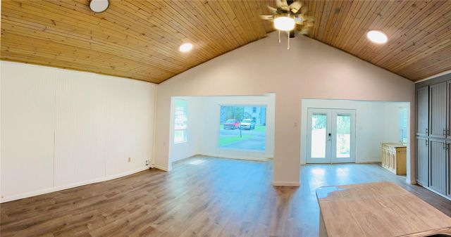 28624 Rantoul Court, Huntsville, TX 77320