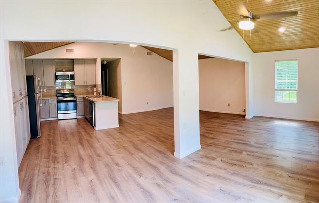 28624 Rantoul Court, Huntsville, TX 77320