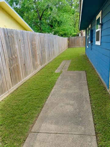28624 Rantoul Court, Huntsville, TX 77320