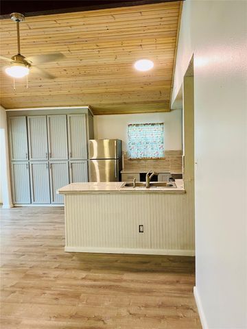28624 Rantoul Court, Huntsville, TX 77320