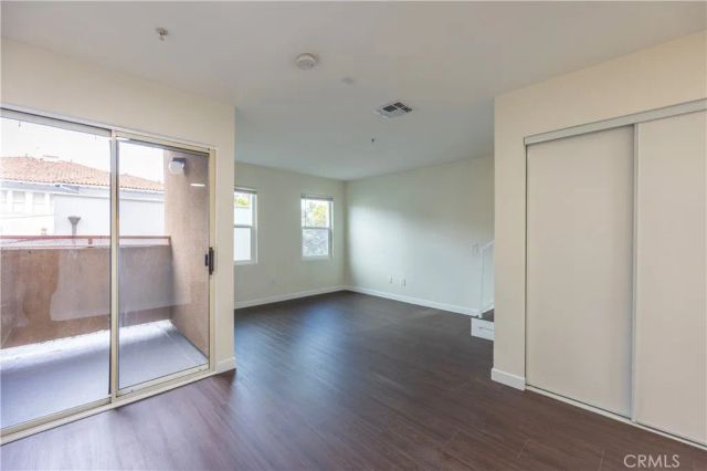 321 S Occidental Boulevard 106, Los Angeles, CA 90057