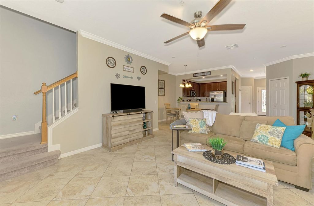 Image 16 of property listing at 20390 LAGENTE CIRCLE, Venice, FL 34293