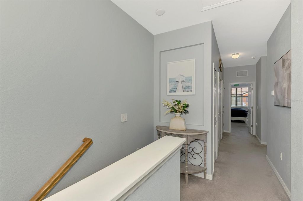 Image 18 of property listing at 20390 LAGENTE CIRCLE, Venice, FL 34293