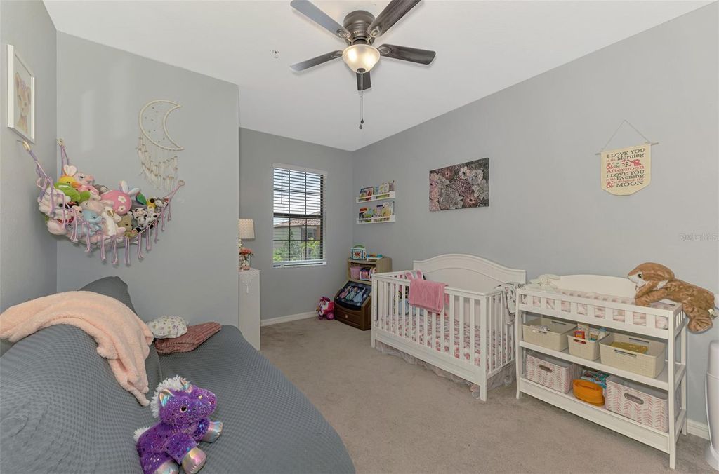 Image 24 of property listing at 20390 LAGENTE CIRCLE, Venice, FL 34293