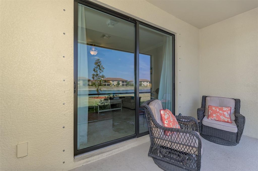 Image 32 of property listing at 20390 LAGENTE CIRCLE, Venice, FL 34293