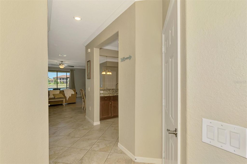Image 7 of property listing at 20390 LAGENTE CIRCLE, Venice, FL 34293