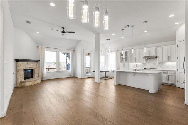 2613 Milan Meadows DR, Leander, TX 78641