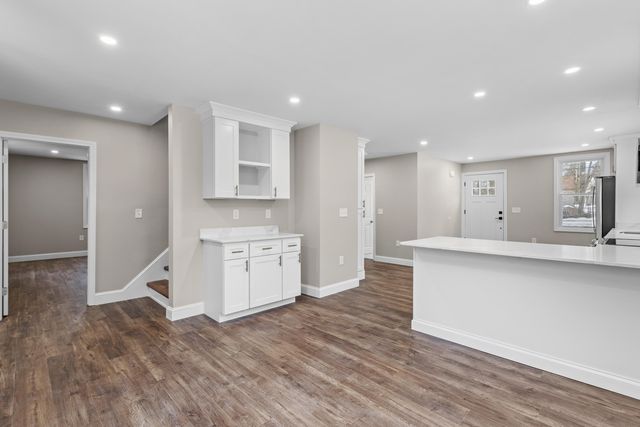 96 Bart Clough Road, Weare, NH 03281