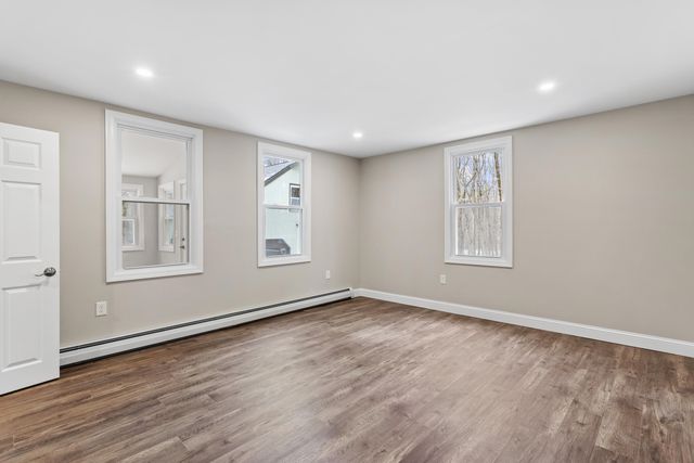 96 Bart Clough Road, Weare, NH 03281