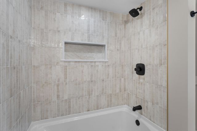 96 Bart Clough Road, Weare, NH 03281