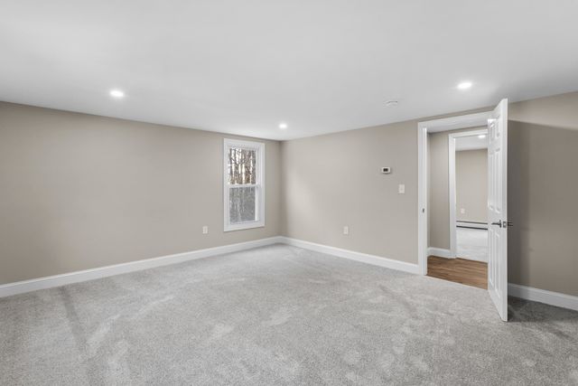 96 Bart Clough Road, Weare, NH 03281