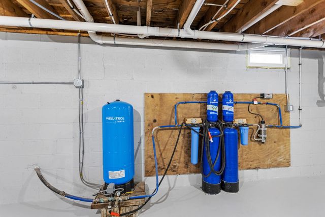 96 Bart Clough Road, Weare, NH 03281