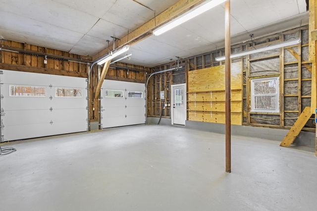 96 Bart Clough Road, Weare, NH 03281