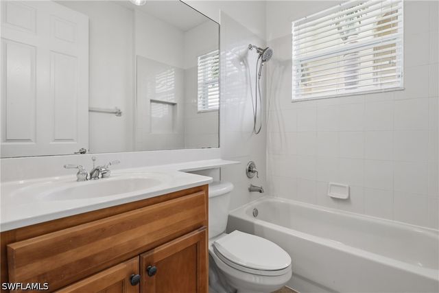 2009 Isla De Palma CIR, Naples, FL 34119