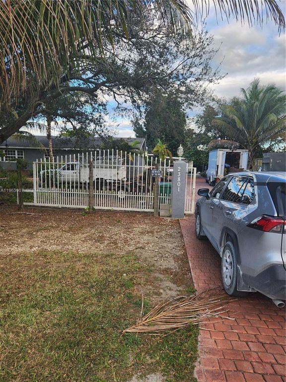 23801 SW 217th Avenue, Homestead, FL 33031