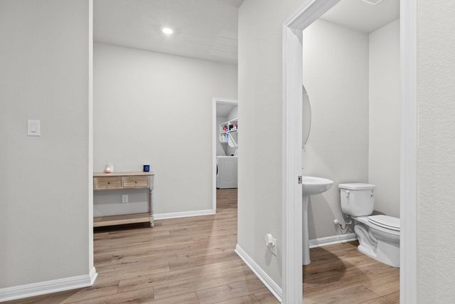 110 Greenspire Downs DR, Hutto, TX 78634