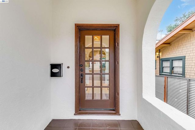 422 Monterey St, Vallejo, CA 94590