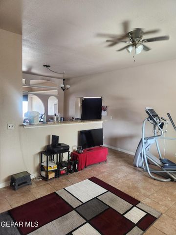 2292 LISA SHERR Street, El Paso, TX 79938