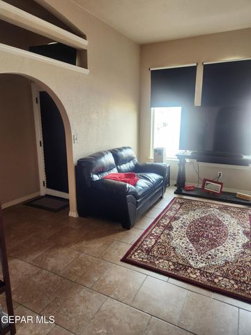 2292 LISA SHERR Street, El Paso, TX 79938