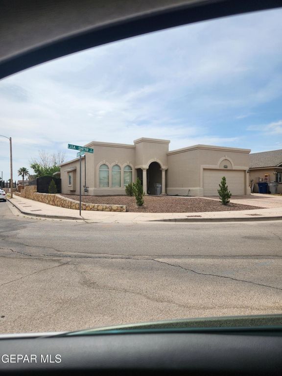 2292 LISA SHERR Street, El Paso, TX 79938