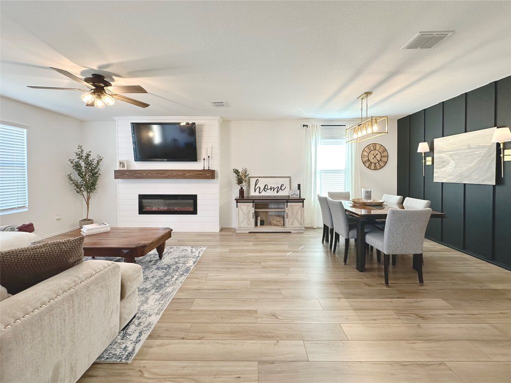 2700 Evening Side Court, Fort Worth, TX 76179