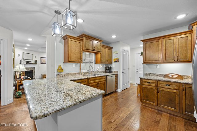 120 Wind Chase Blvd, Madisonville, TN 37354