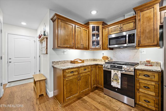 120 Wind Chase Blvd, Madisonville, TN 37354