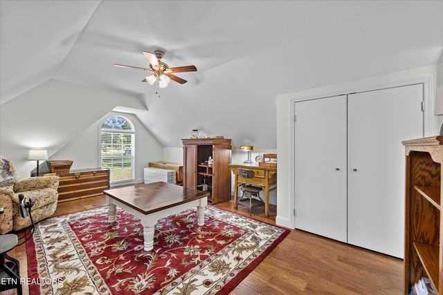 120 Wind Chase Blvd, Madisonville, TN 37354