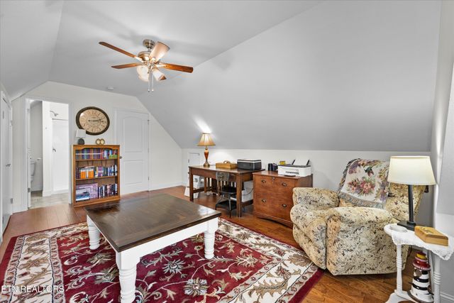 120 Wind Chase Blvd, Madisonville, TN 37354