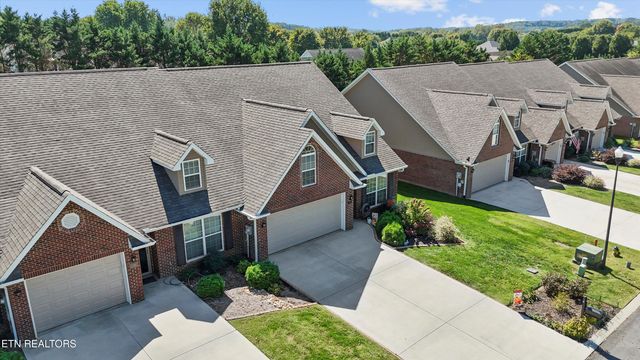 120 Wind Chase Blvd, Madisonville, TN 37354