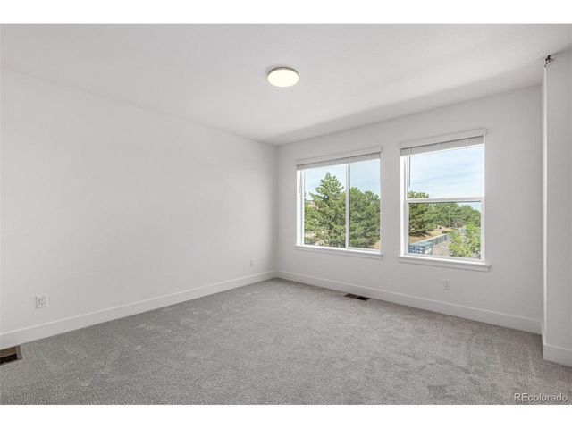 39 Ascent Trl, Englewood, CO 80112