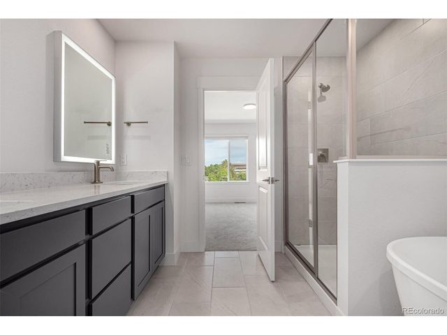 39 Ascent Trl, Englewood, CO 80112