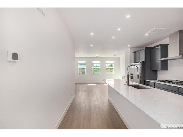 39 Ascent Trl, Englewood, CO 80112