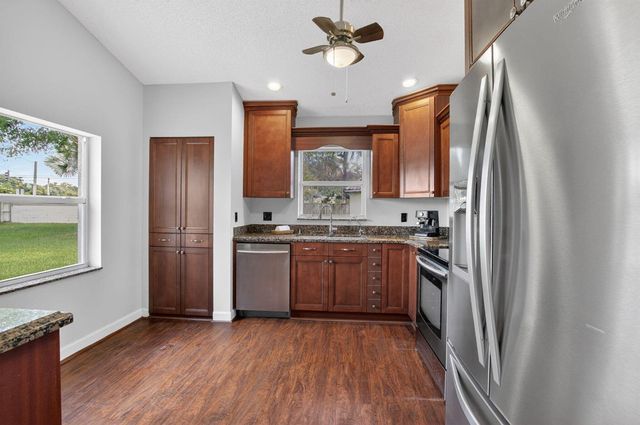 7550 Ironbridge Circle, Delray Beach, FL 33446