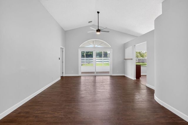 7550 Ironbridge Circle, Delray Beach, FL 33446