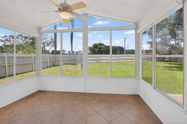 7550 Ironbridge Circle, Delray Beach, FL 33446