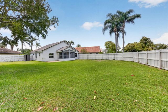 7550 Ironbridge Circle, Delray Beach, FL 33446