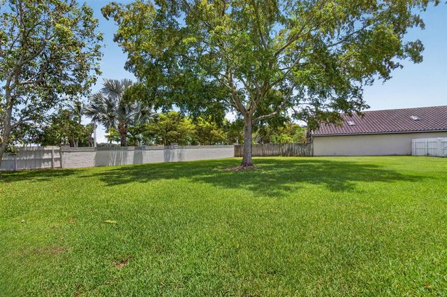 7550 Ironbridge Circle, Delray Beach, FL 33446