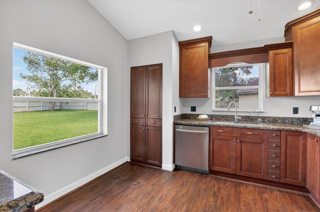 7550 Ironbridge Circle, Delray Beach, FL 33446