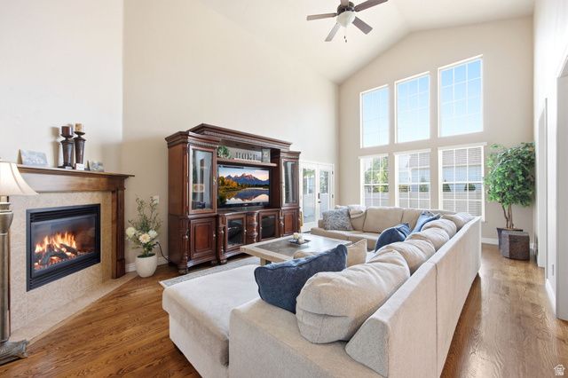 4516 W SEBAGO WAY, South Jordan, UT 84009