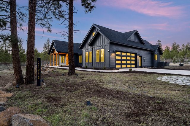 16611 Wilt Road, Sisters, OR 97759