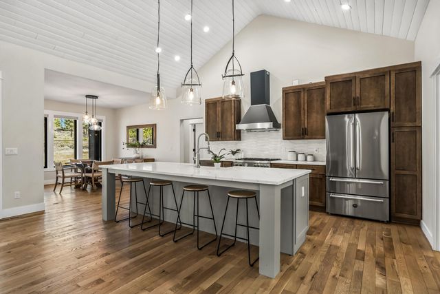 16611 Wilt Road, Sisters, OR 97759