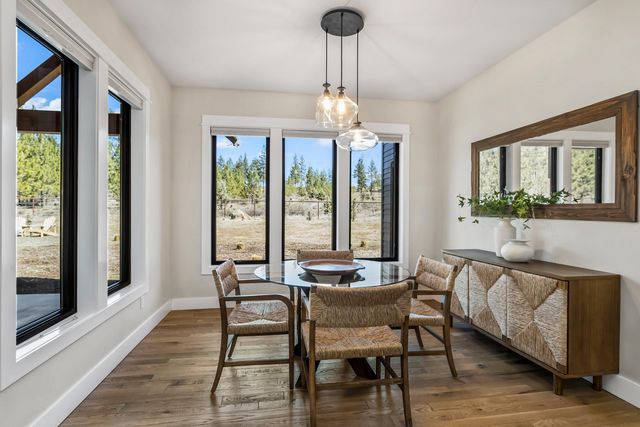 16611 Wilt Road, Sisters, OR 97759