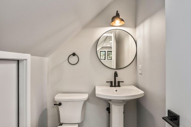 16611 Wilt Road, Sisters, OR 97759